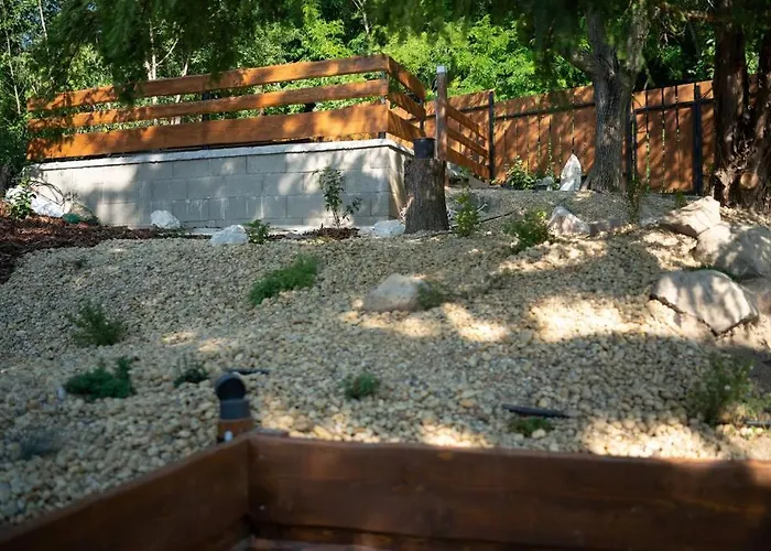 Napkelet Vendeghaz Case de vacanță *